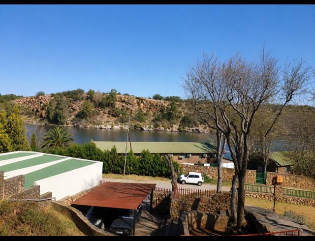 3 BEDROOM HOUSE FOR SALE IN VAALOEWER